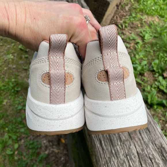 NWT Kodiak Brigden Shoes Size 9.5 Woman’s - Picture 5 of 12